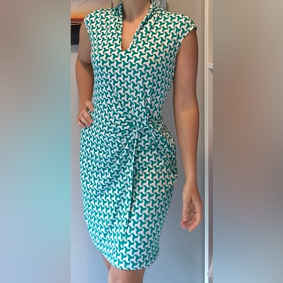 Laundry Geometric Print Side Twist Dress - Picture 4 of 4